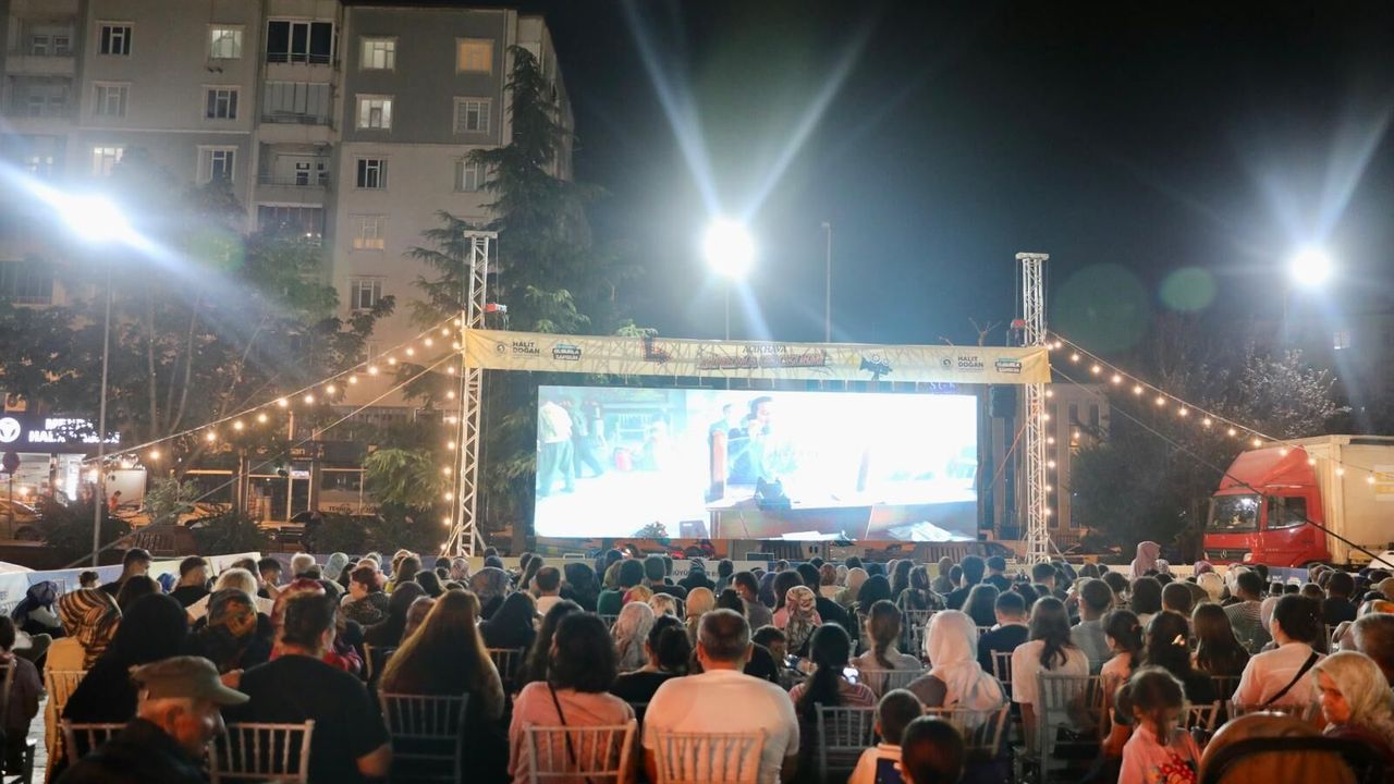 Samsun’da Açık Hava Sinema Geceleri 17 ilçeyi buluşturuyor